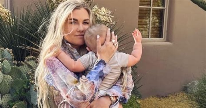 Is Actress Ashley Williams Pregnancy News In 2022 - Is It Real Or Hoax?