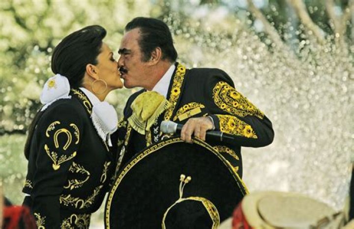 Is Vicente Fernandez Wife Still Dead or Alive? Dona Cuquita Age Revealed