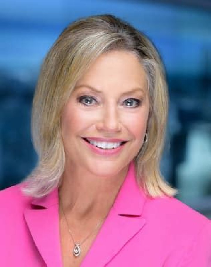 Jackie Bange Bio, Age, Family, WGN, Height, Husband, Salary, Net Worth