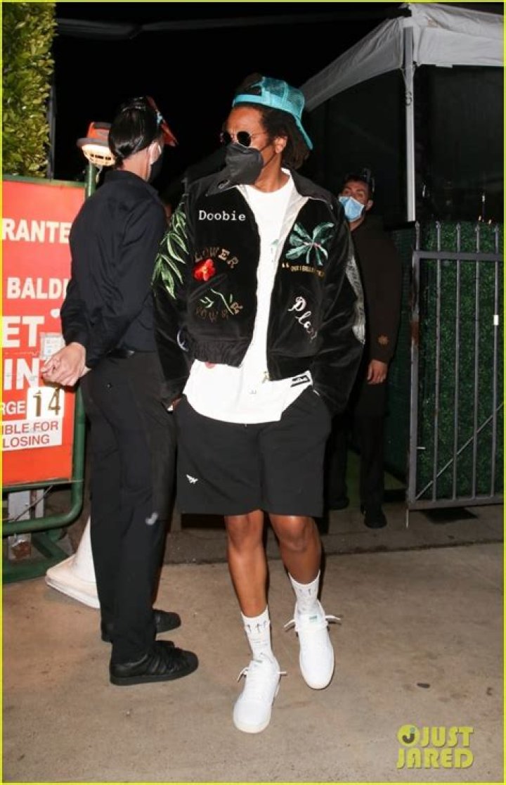 Jay-Z Rocks Shorts & Shades for Dinner in Santa Monica