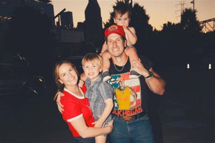 Jeff Dickerson Wife Death Cause & Obituary: How Did Caitlin Dickerson Die? Cancer And Illness