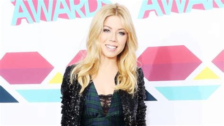 Jennette McCurdy Bio, Age, Husband, Family, Height, Movies, Net Worth