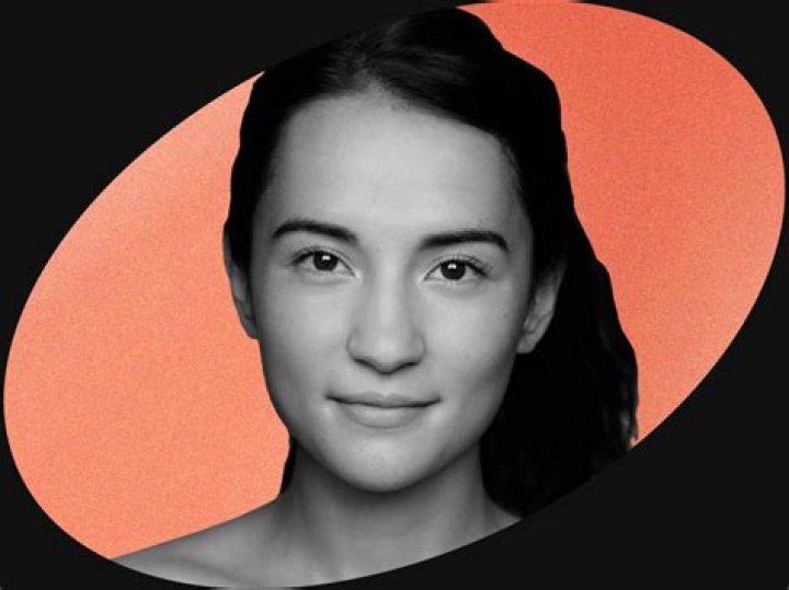 Jessie Mei Li Hair Color Transformation – Was Her New Look Reflection Of Her Coming Out?