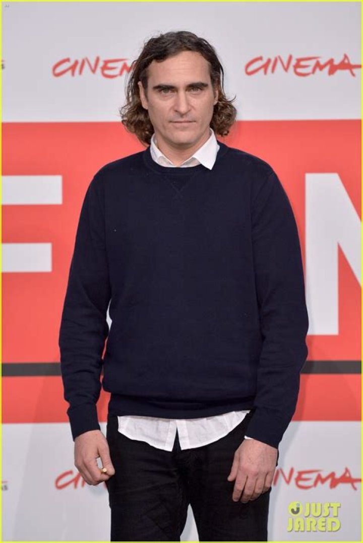 Joaquin Phoenix Looks Nearly Unrecognizable on Set of 'Disappointment Blvd.' Movie