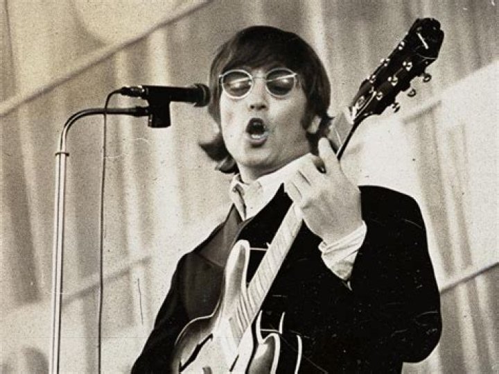 John Lennon's 'Imagine' Sounds a Lot Like Another 1 of His Hit Songs