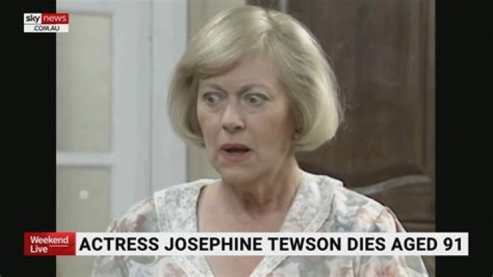 Josephine Tewson Death Cause: British TV Actress Passed Away At 91, Husband And Family Details