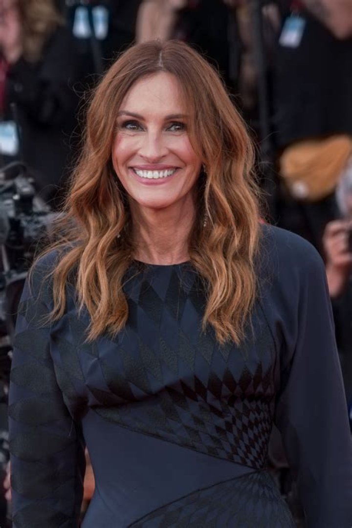 Julia Roberts is 56: Photos of the Actress From Her Early Days to Now