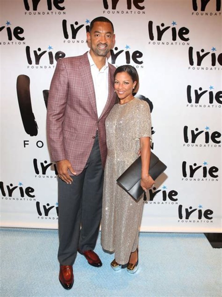 Juwan Howard Wife -Who Is He Married To? Family Explored After altercation vs Wisconsin And Everything On Basketball Coach Juwan Parents