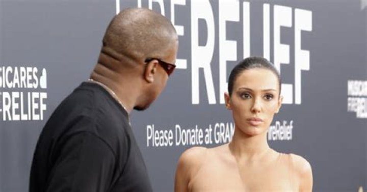 Kanye West's 'White Actress' GF Julia Fox Unveils New Giant FAKE BUTT . . . Looks Like Kim's!!