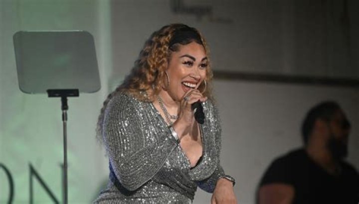 Keke Wyatt Claps Her Cakes In Viral Video, Shatters Twitter
