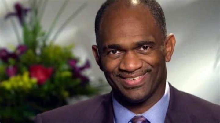 Kirbyjon Caldwell Bio, Age, Wife, Family, Net Worth, House, Cars, Sister