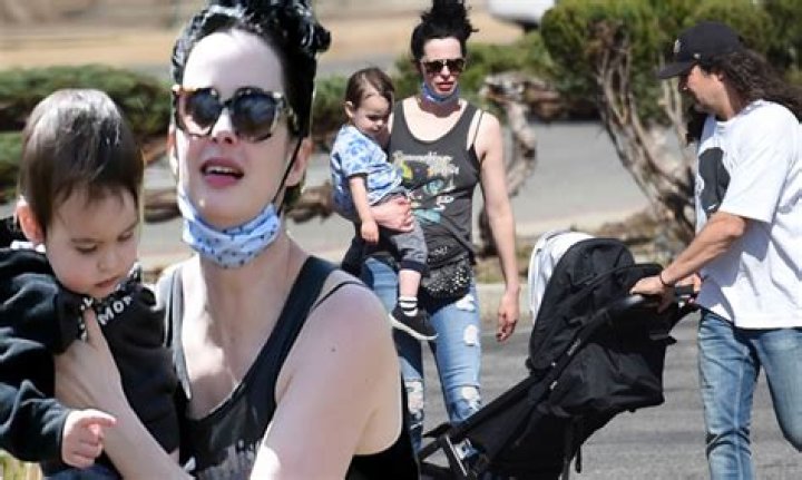 Krysten Ritter spends the day with son Bruce and husband Adam Granofsky at The Ventura River