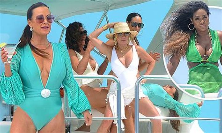 Kyle Richards, Ramona Singer and Kenya Moore don swimsuits as they film for All Star series 