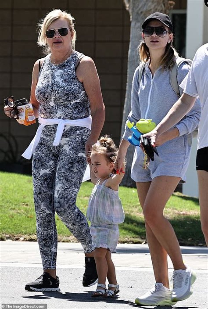 Lala Kent has legs for days as she strolls with her mother Lisa and daughter Ocean, two, while enjoying birthday weekend in Palm Springs