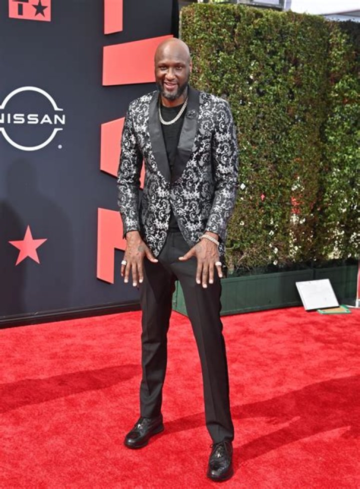 Lamar Odom to fight Fake Drake in celebrity boxing match