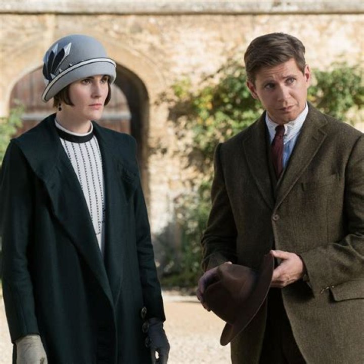 Laura Carmichael And Allen Leech On Downton Abbey Filming Dueling Storylines