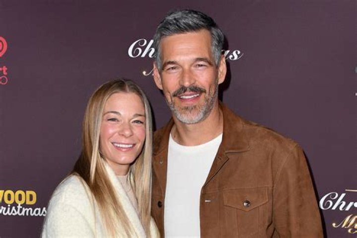 LeAnn Rimes Makes Touching Cameo on Husband Eddie Cibrian's New Netflix Series 'Country Comfort' (Spoilers)
