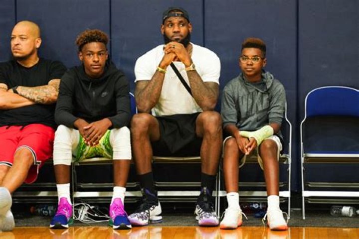 LeBron James Covers Sports Illustrated With Son's Bryce & Bronny