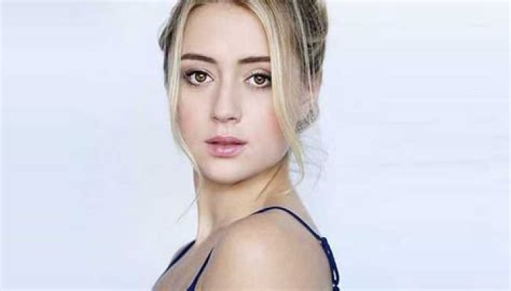 Lizze Broadway Bio, Age, Boyfriend, Movies, Height, Family, TV Shows, Net Worth