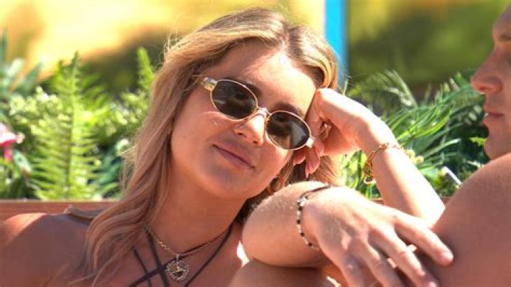 Love Island 2021 LIVE: Chuggs & Liam enter villa TONIGHT as bosses slam vile trolls after Chloe gets death threats