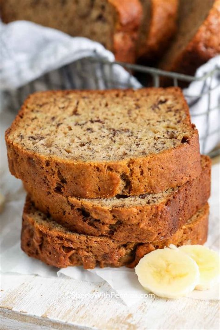 Make Mary Berry's 'lovely' banana bread recipe