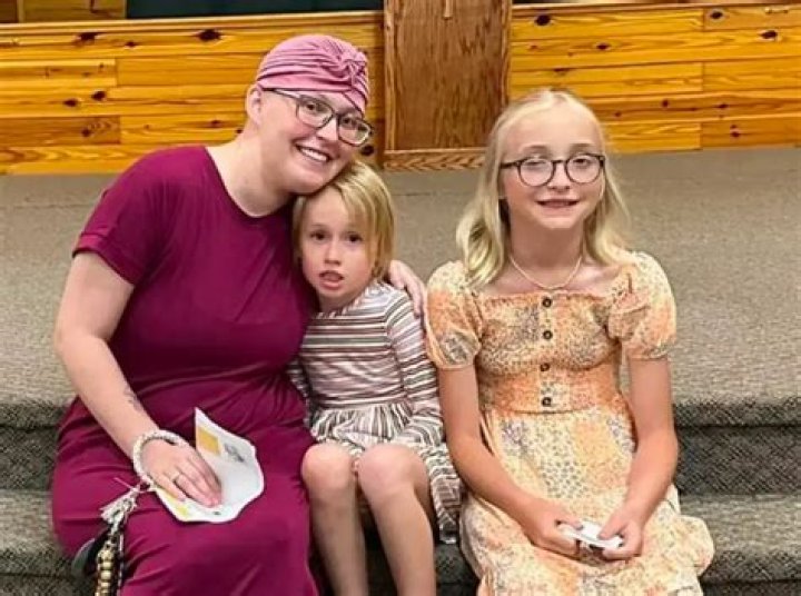 Mama June’s Daughter Anna ‘Chickadee’ Cardwell Dies After Cancer Battle At Age 29
