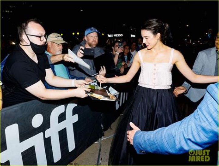Margaret Qualley & Christopher Abbott Premiere Their New Thriller ‘Sanctuary’ at TIFF 2022