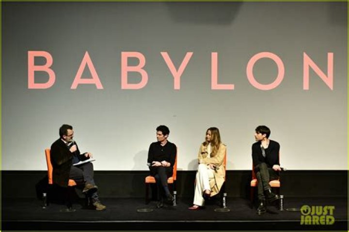 Margot Robbie Says ‘Babylon’ Is ‘Dizzying’ & Described One Outrageous Scene in The Film