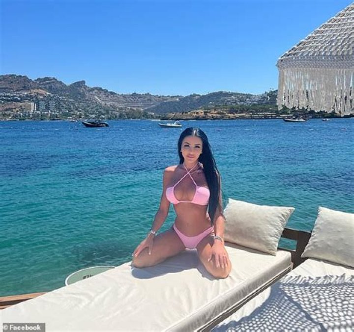 Mark Buddle Comanchero Bikie boss arrest Turkey wife Mel Ter Wisscha bikini