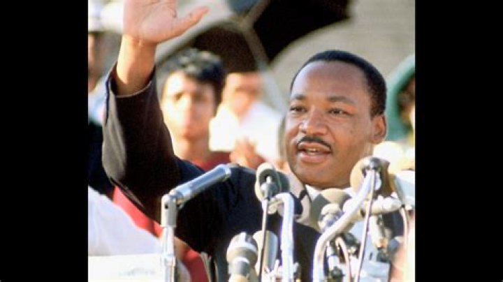 Martin Luther King Jr. seen up close in rare color photos during Chicago visit