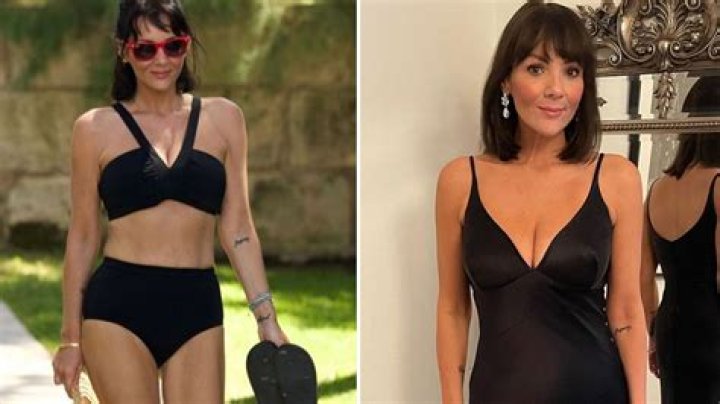 Martine McCutcheon looks incredible in black bikini ahead of holiday
