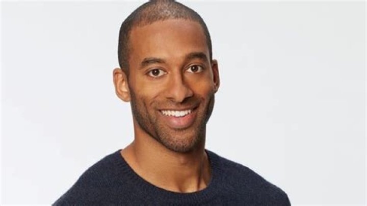 Matt James Bio, Age, Wife, Family, The Bachelor, Height, Net Worth