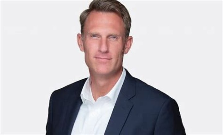 Matt Renoux Bio, 9NEWS, Age, Family, Wife, Height, Net Worth, Salary