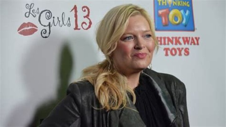 Melissa Peterman Bio, Age, 2022, Height, Lose Weight, Net Worth, Kids, TV Shows, Movies