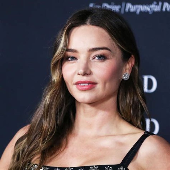 Miranda Kerr Biography, Career, Age, Net worth & Facts
