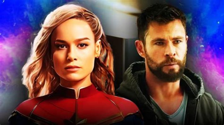 Natalie Portman would love a Thor and Captain Marvel crossover