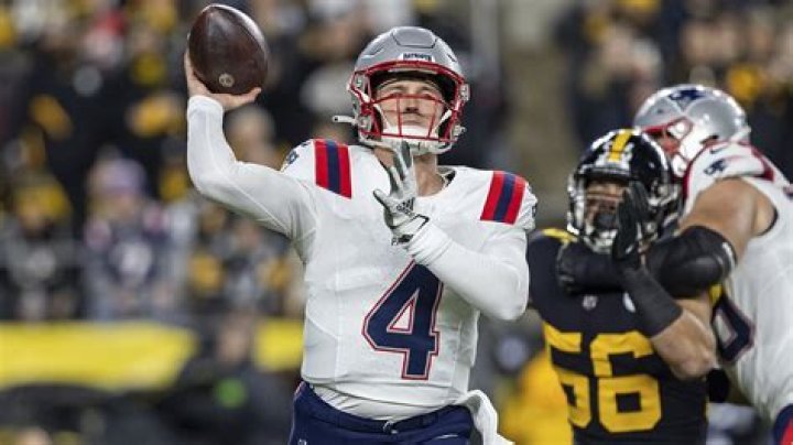 New England Patriots shock Pittsburgh Steelers with upset 21-18 victory... Bailey Zappe throws for three touchdowns after starting over Mac Jones