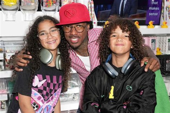NICK CANNON AND TWINS, MONROE AND MOROCCAN, SHUT DOWN WATER PARK