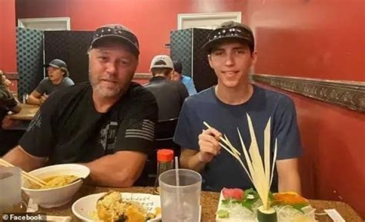 Is Nick Robinson Dating A Girlfriend Or Is He Gay? His Siblings, Net worth, & Family