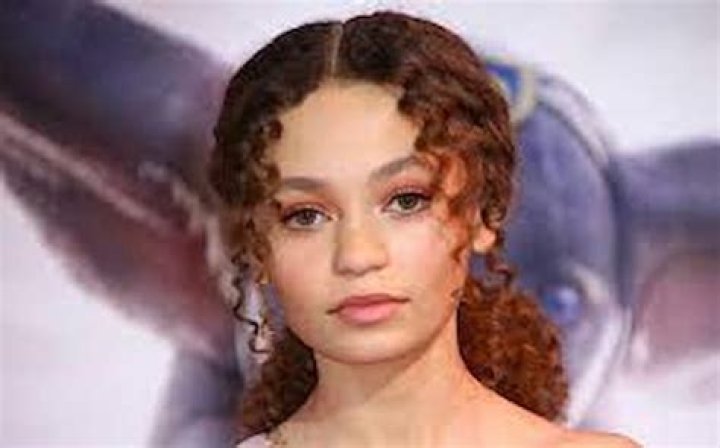 Nico Parker Bio, Movies, Age, Height, Boyfriend, Family, Net Worth