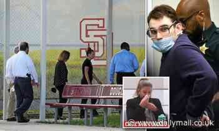 Nikolas Cruz jurors visit the still blood-stained halls of Parkland school