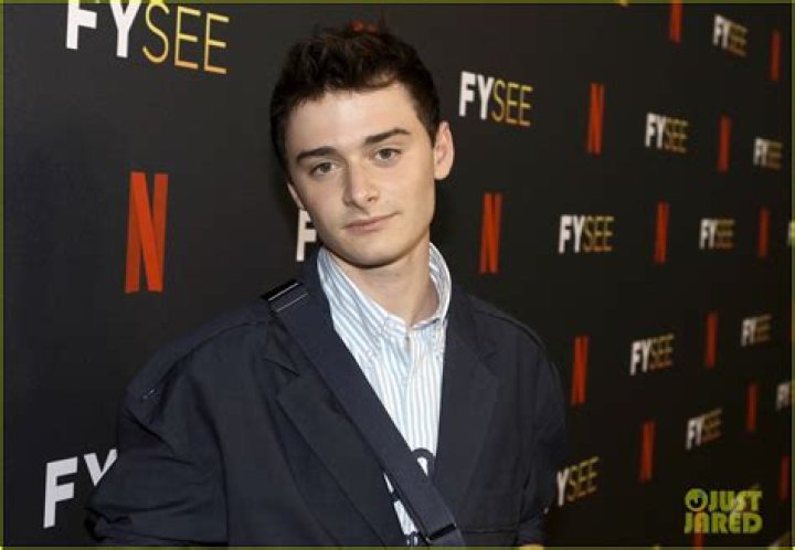 Noah Schnapp Is Still Hopeful The Duffer Brothers Will Change Will Byers’ Hairstyle For ‘Stranger Things’