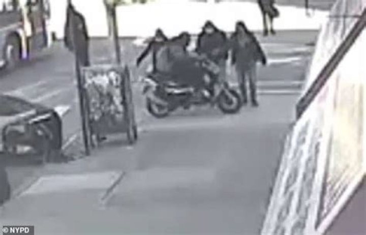 NYPD hunt gang of scooter-riding thugs racing up to pedestrians and ripping gold from their necks