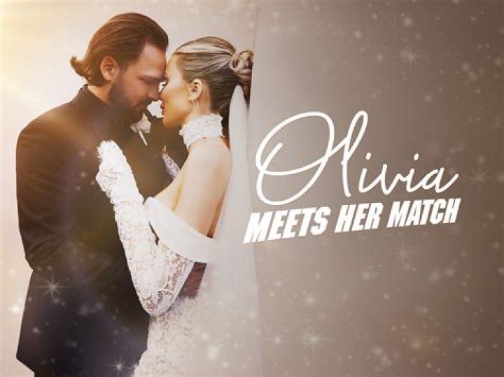 Olivia Attwood narrowly misses a traffic warden and car ticket as she films Olivia Meets Her Match 