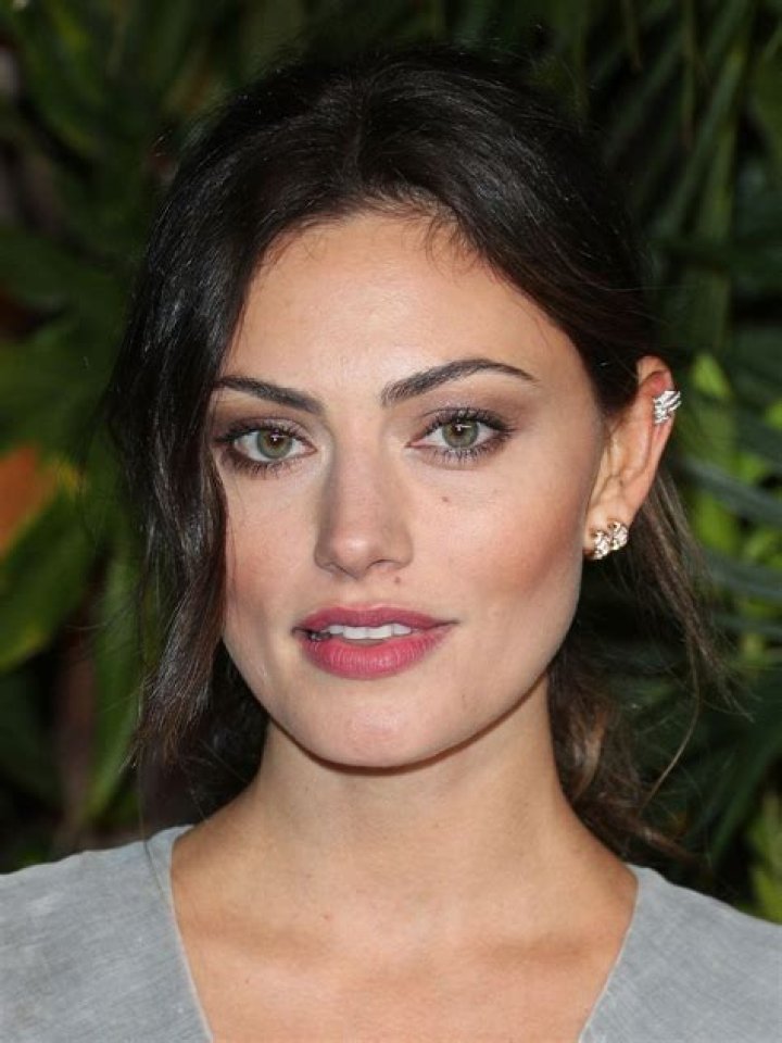 Phoebe Tonkin Archives - 247 News Around The World
