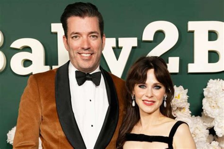 ‘Property Brothers’ Jonathan Scott and Zooey Deschanel Give a Tour of Their New Home