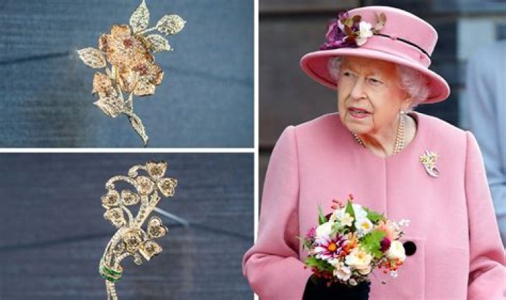 Queen Elizabeth’s Fanciest Brooches of All Time