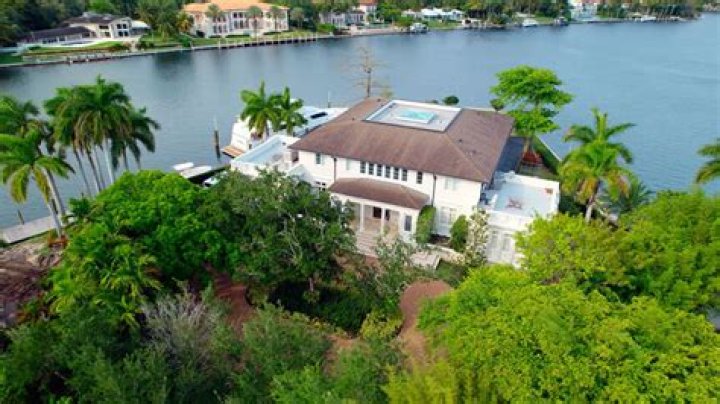 RHOM Star Dr. Nicole Martin Sells $44 Million Home