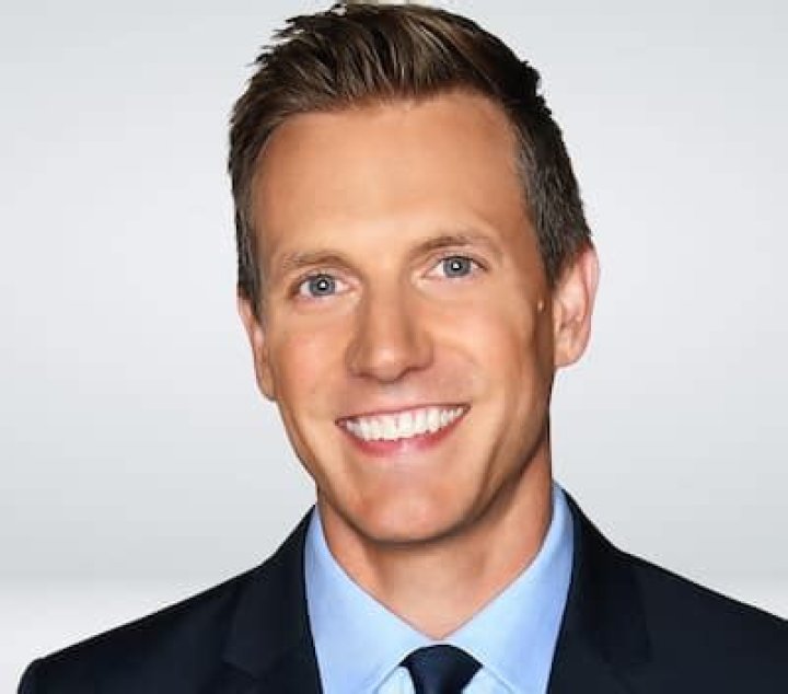 Rich DeMuro Bio, Age, Wife, Family, KTLA, Net Worth, Salary