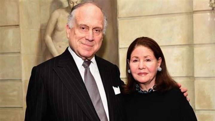 Ronald Lauder Wife: Who Is Jo Carole Lauder? Age, Net Worth, And Kids